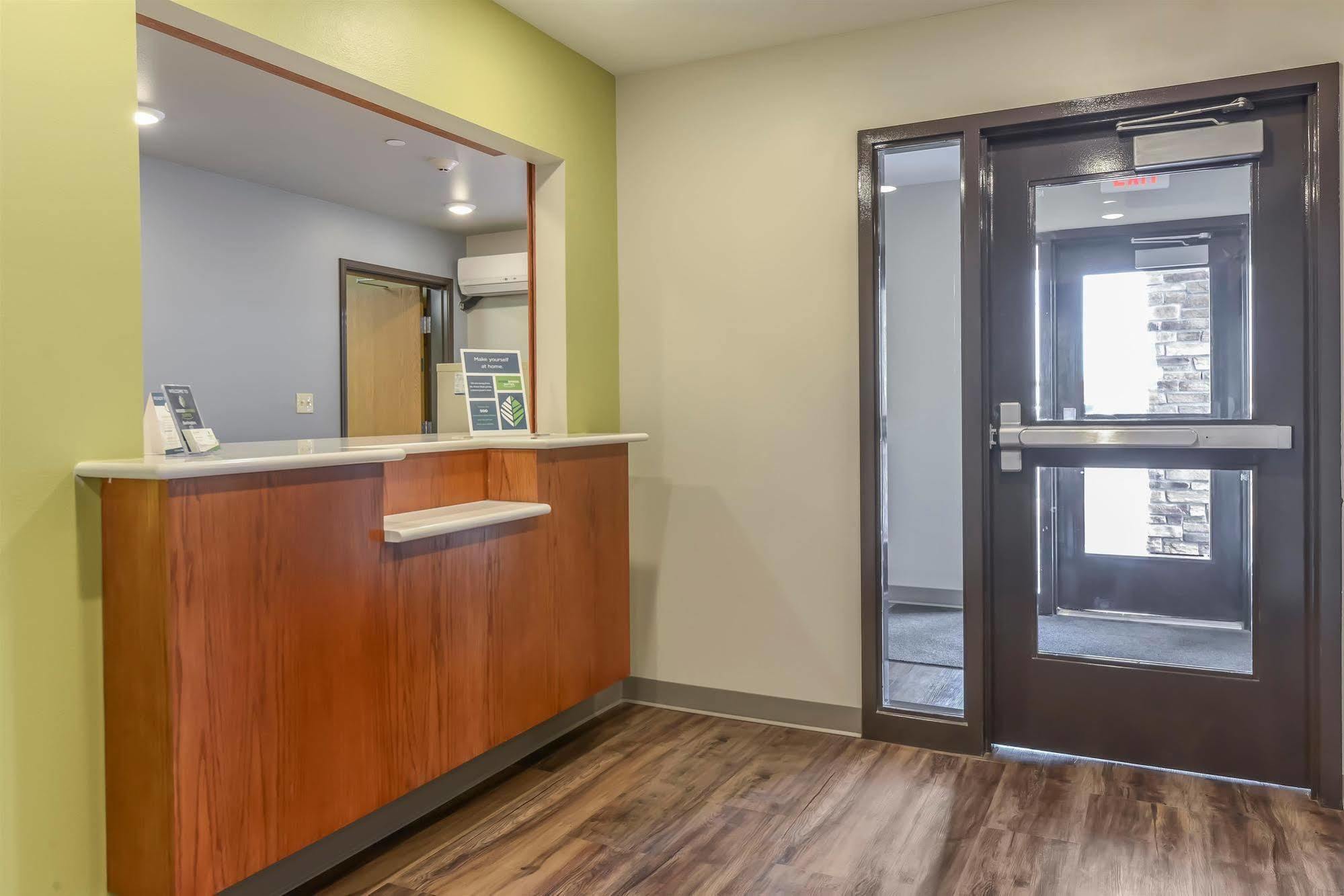 Econo Lodge Burlington Zewnętrze zdjęcie